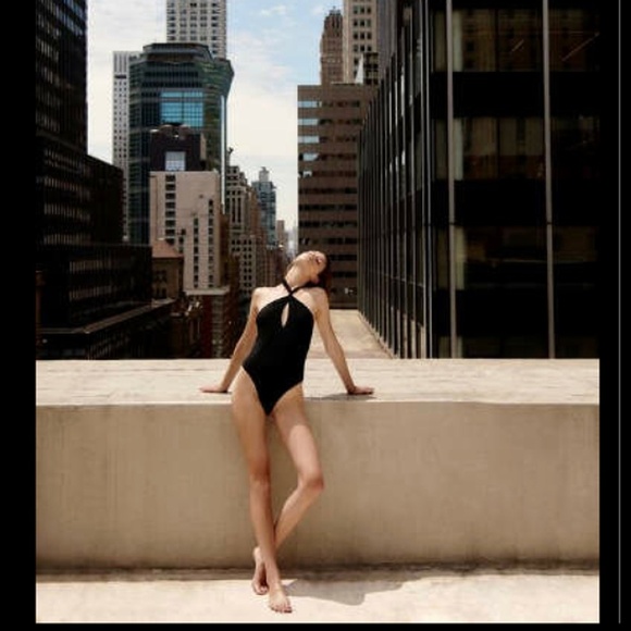 SLIT DRAPED BODYSUIT - Picture 2 of 4